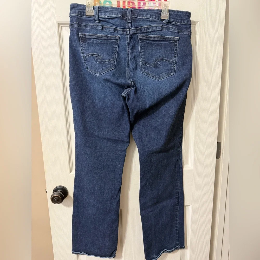 Silver Jeans Dark Blue Straight Leg Women's Jeans - Picture 2 of 5